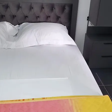 Kevin Bossi Apartment Lezhe